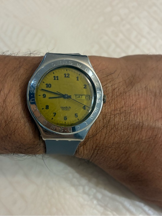 Swatch Other - Swatch Vintage Men's Watch with Gray Strap